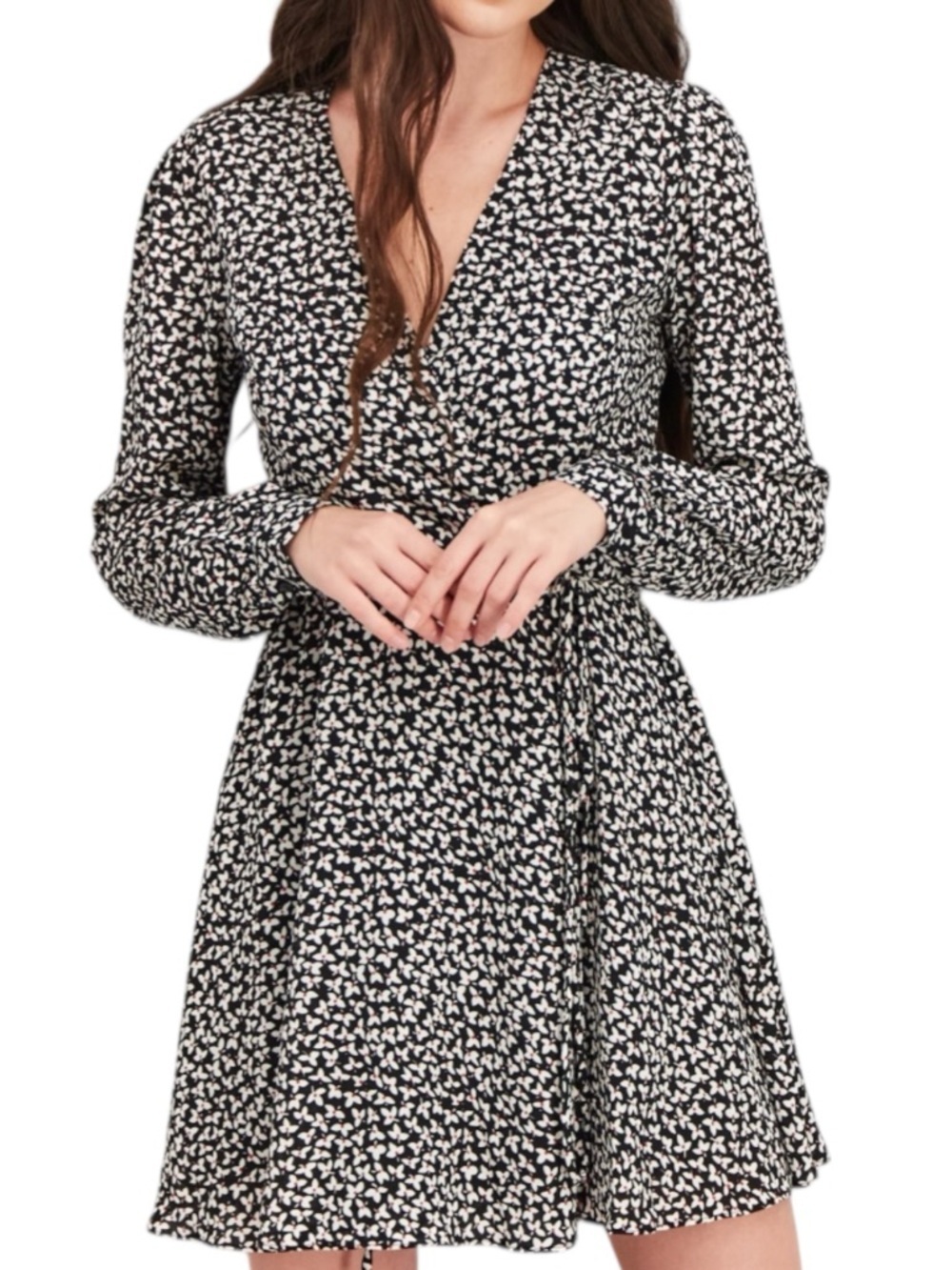 NWT AQUA Black Floral Long Sleeve V-Neck Long Sleeve Lined Wrap Dress Size Large